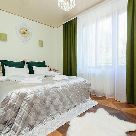 Apart Hotel Era Кишинев Екстериор снимка