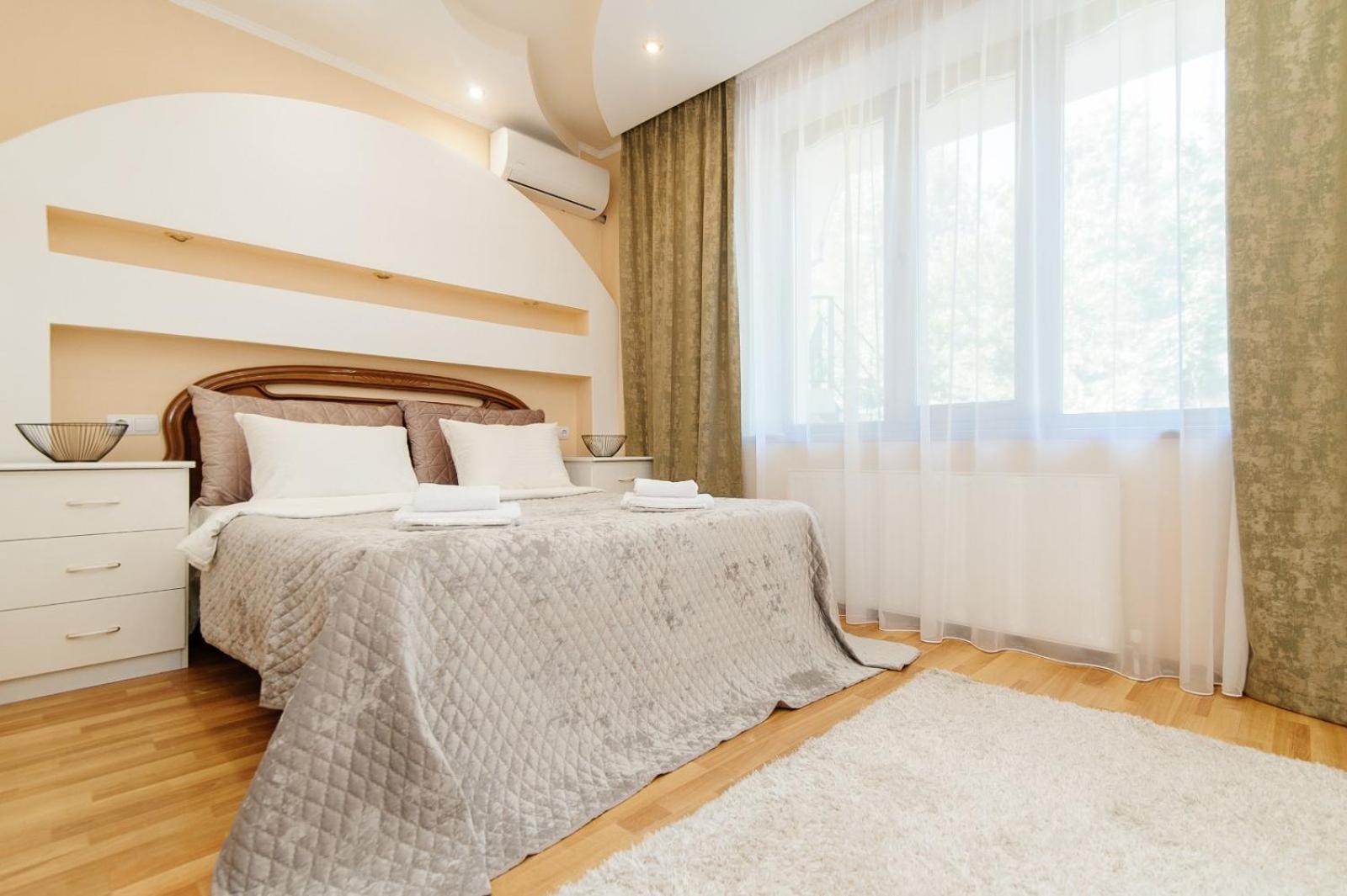 Apart Hotel Era Кишинев Екстериор снимка