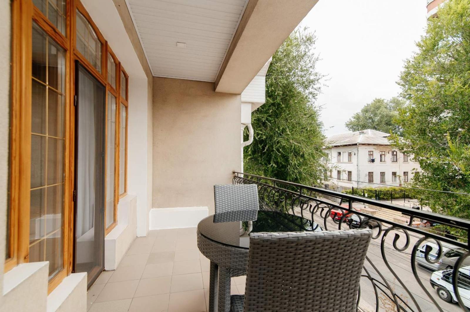 Apart Hotel Era Кишинев Екстериор снимка