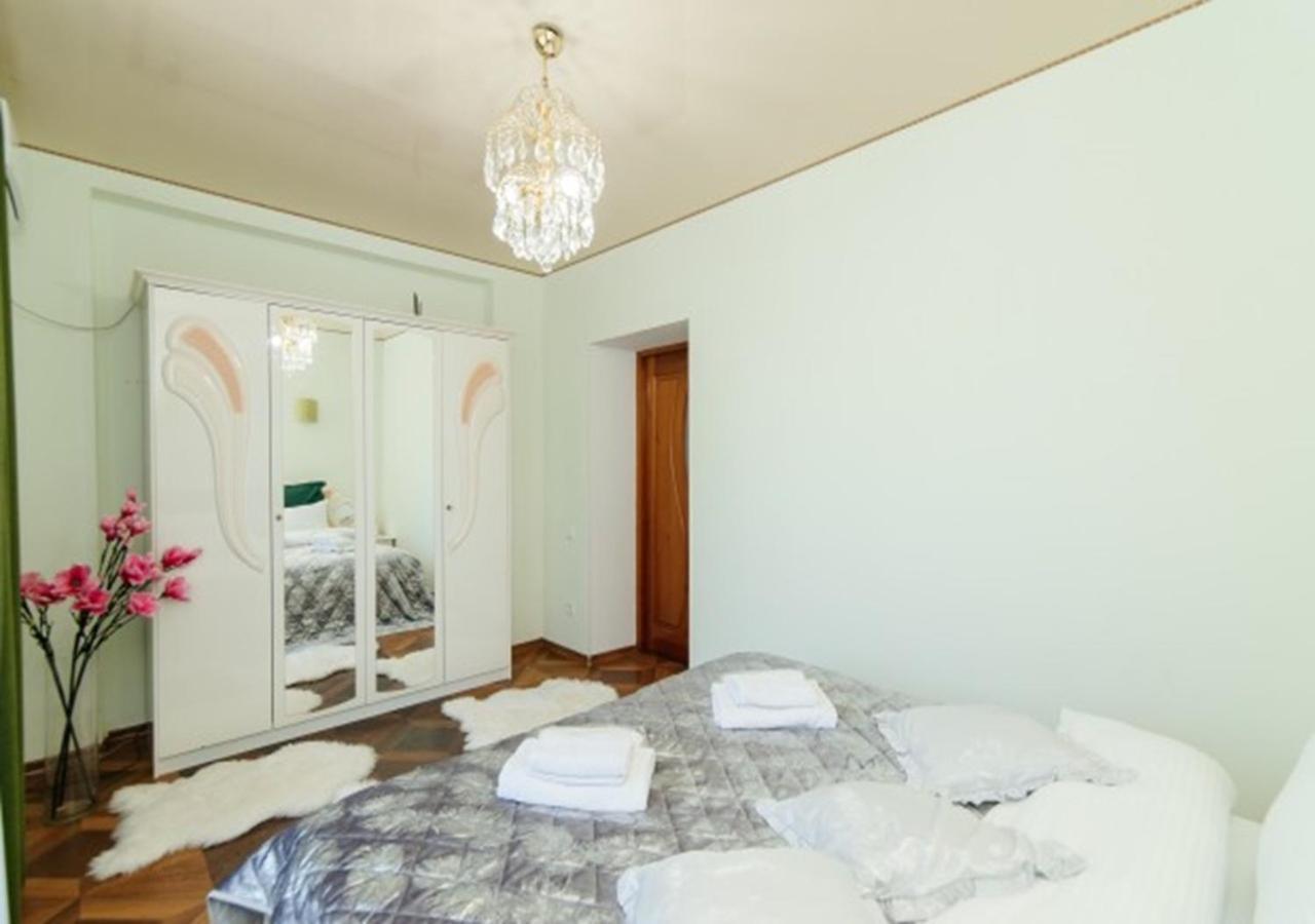 Apart Hotel Era Кишинев Екстериор снимка